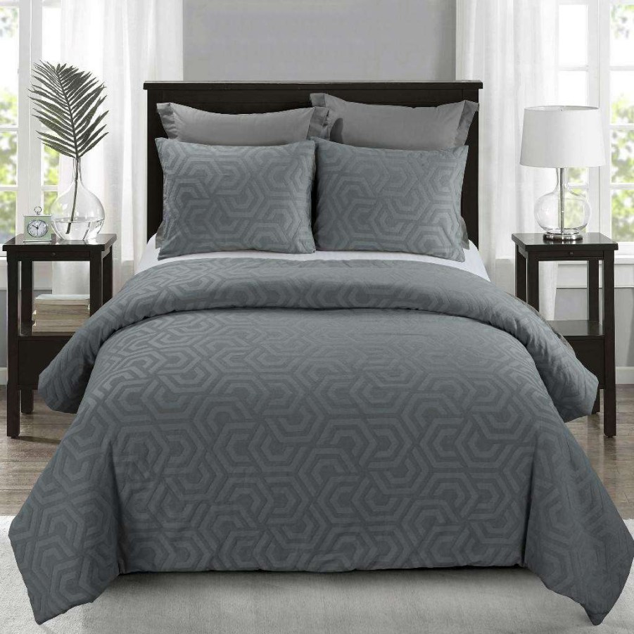 Bedding * Outlet Sale Your Life Style Queen Comforter Set, Seville Grey By Donna Sharp American Heritage Textiles Y00718