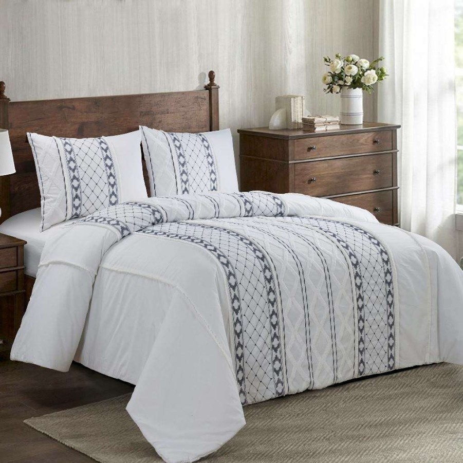 Bedding * Wholesale Your Life Style Queen Comforter Set, Trellis By Donna Sharp American Heritage Textiles Y00308