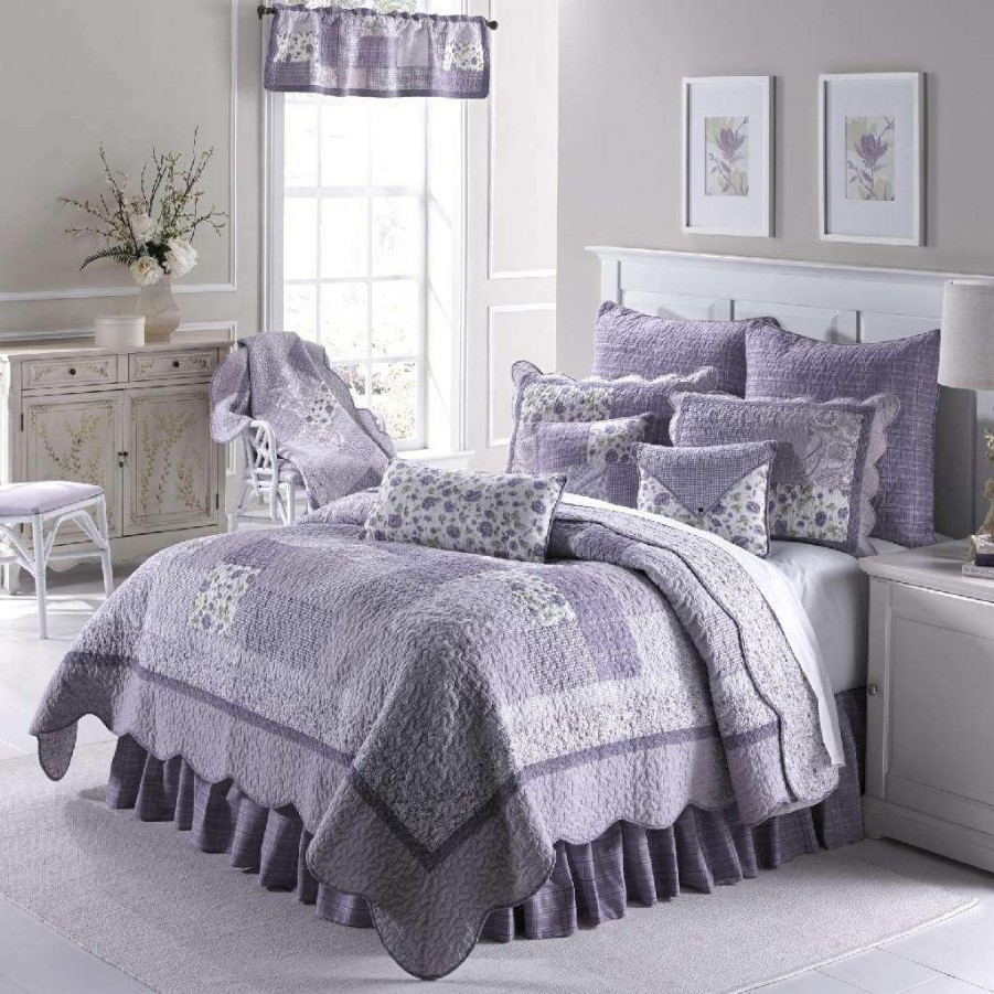 Bedding * Closeout Sale Donna Sharp Lavender Rose Full/Queen Quilt American Heritage Textiles 82046