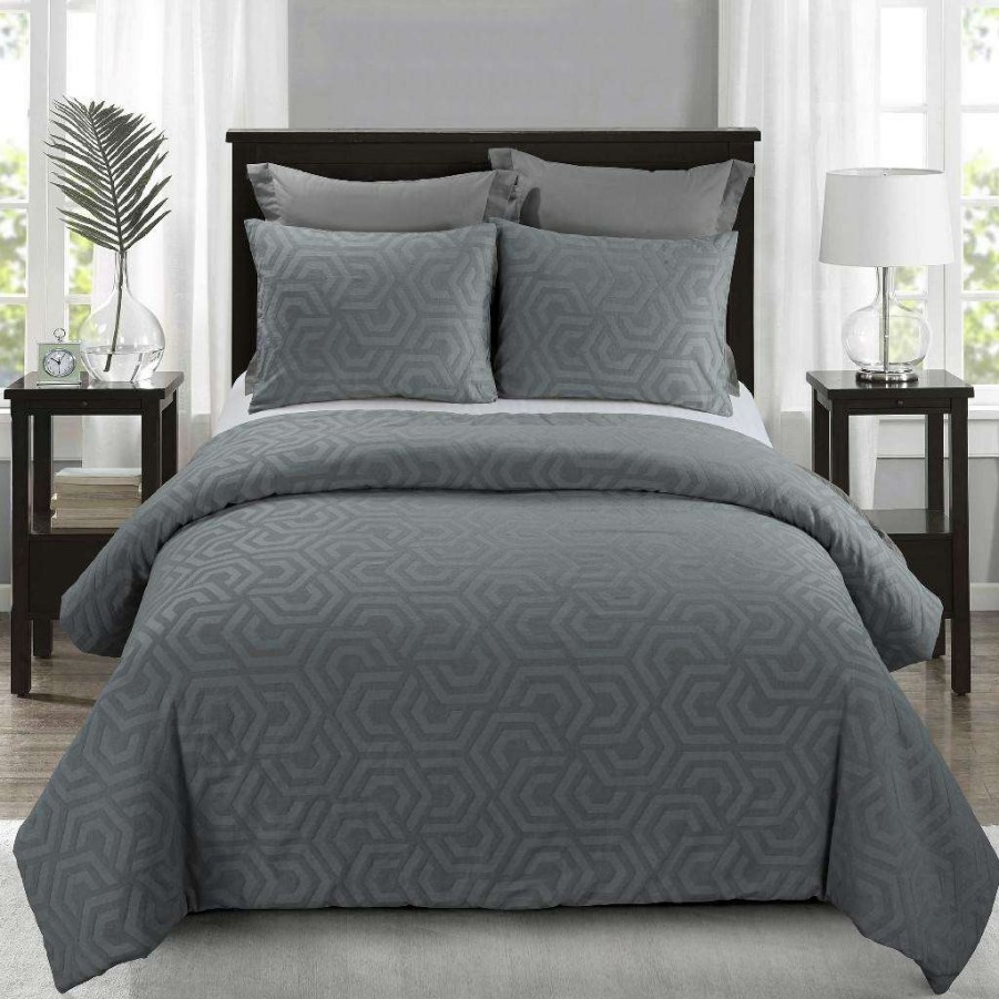 Bedding * Classical Your Life Style King Comforter Set, Seville Grey By Donna Sharp American Heritage Textiles Y00719